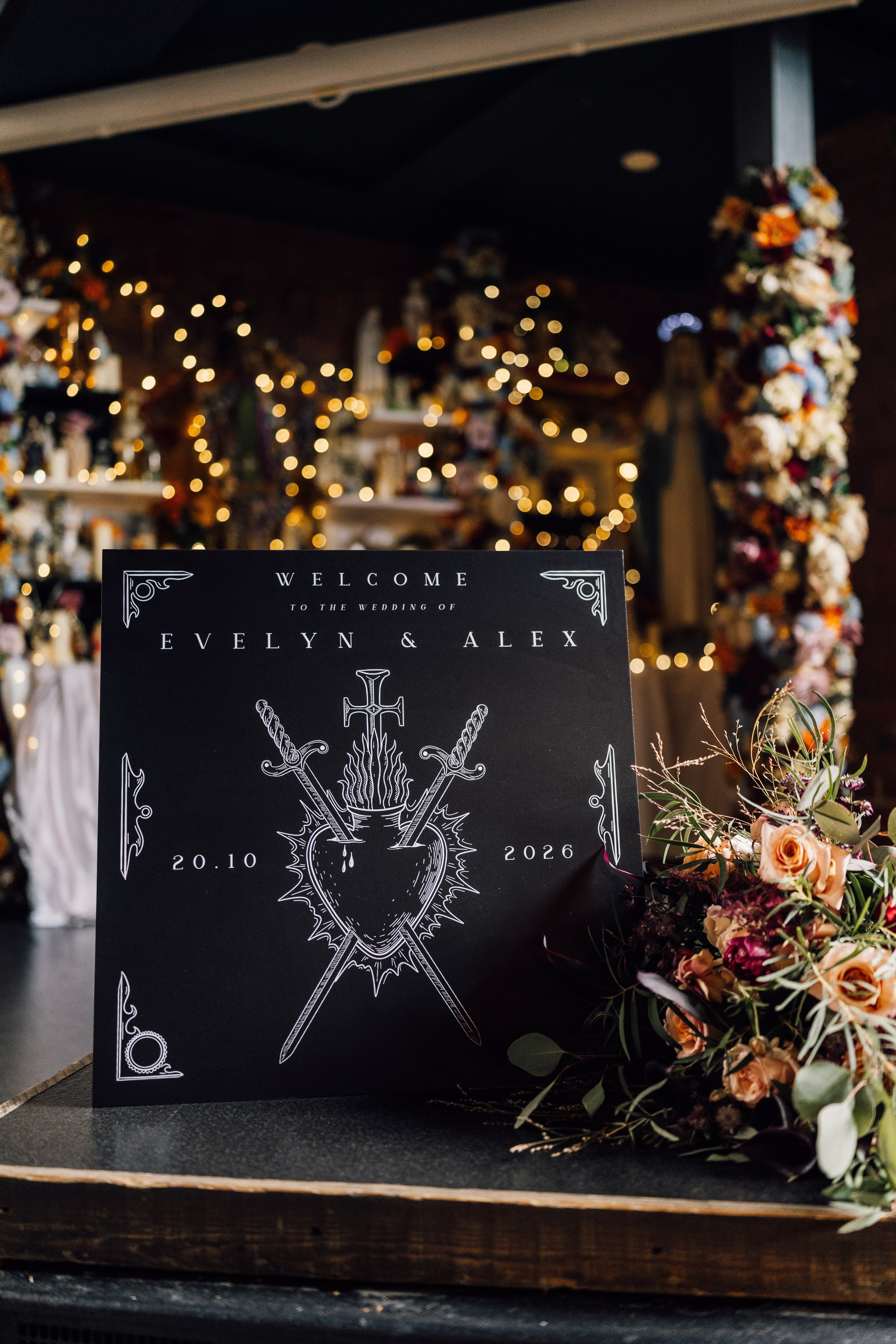 Star-Crossed Lovers Heart Welcome Board – Personalised Wedding Welcome Sign